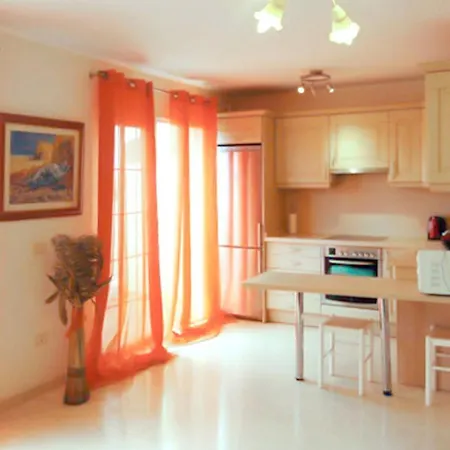 Апартаменты Cozy In 60 M² With Shared Pool