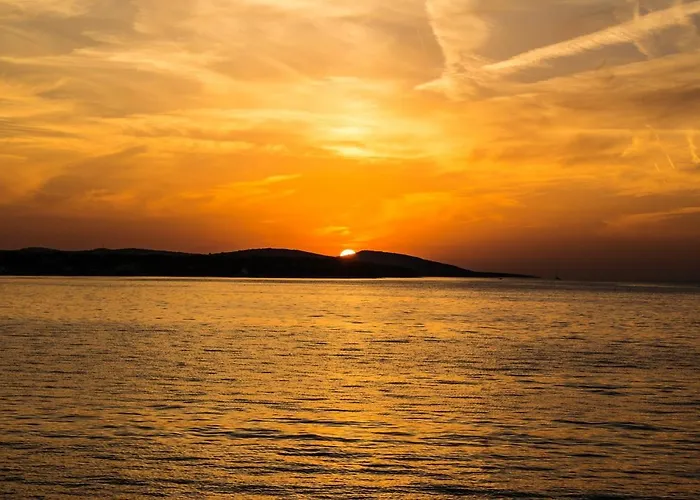 شقة Cozy In 60 M² With Shared Pool