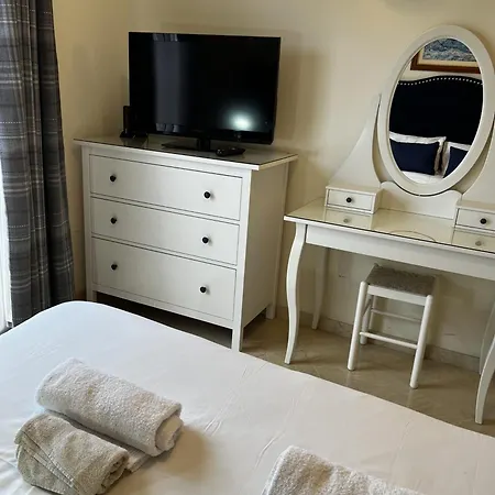 Cozy In 60 M² With Shared Pool