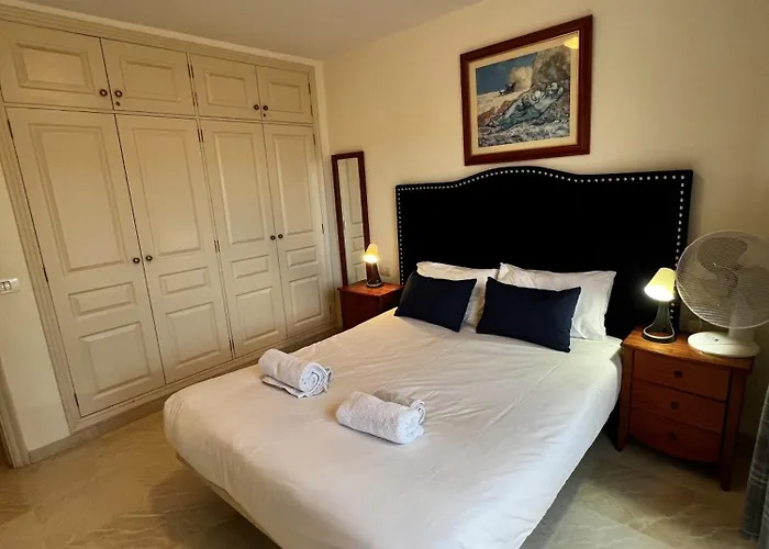 Cozy In 60 M² With Shared Pool Appartement