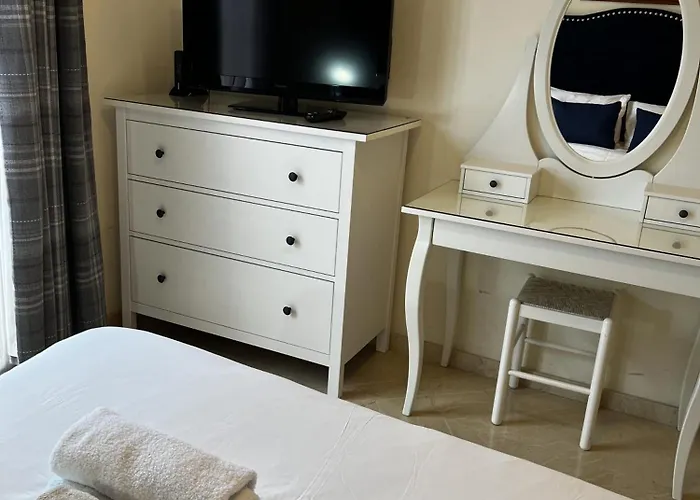 Cozy In 60 M² With Shared Pool