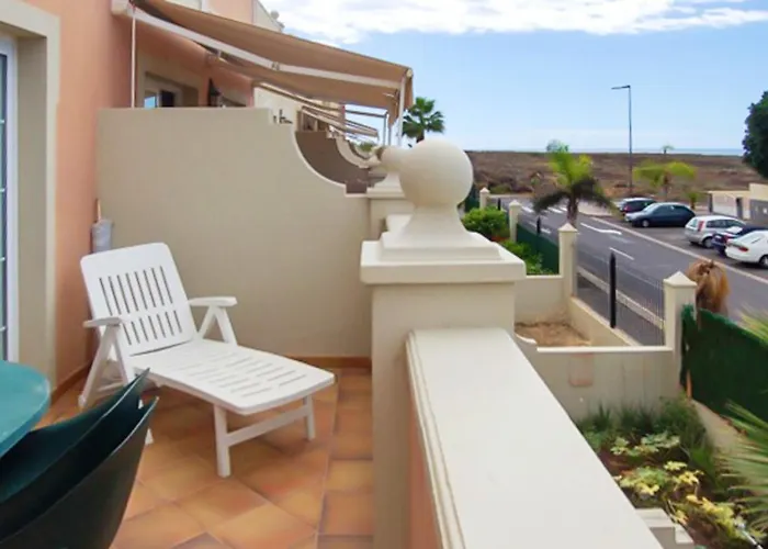 Cozy In 60 M² With Shared Pool